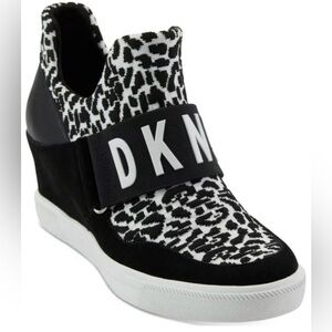 DKNY Cosmos Black & White Animal Print Wedge Sneakers Size 8